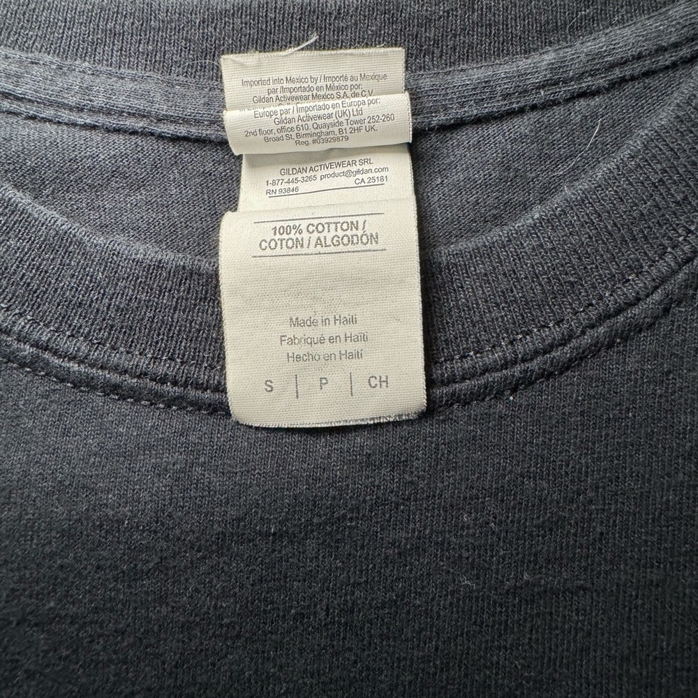 t-shirt - Picture 2 of 2